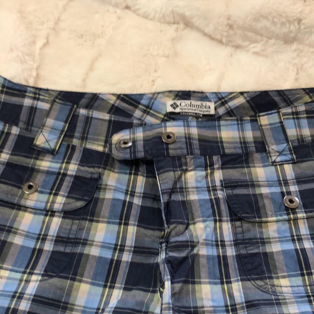 Columbia plaid shorts, EUC (worn 1-2 times) size 10. - Picture 2 of 4